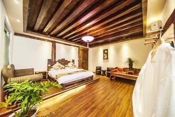 Nobles Living Castle Hotell Lijiang  Exteriör bild